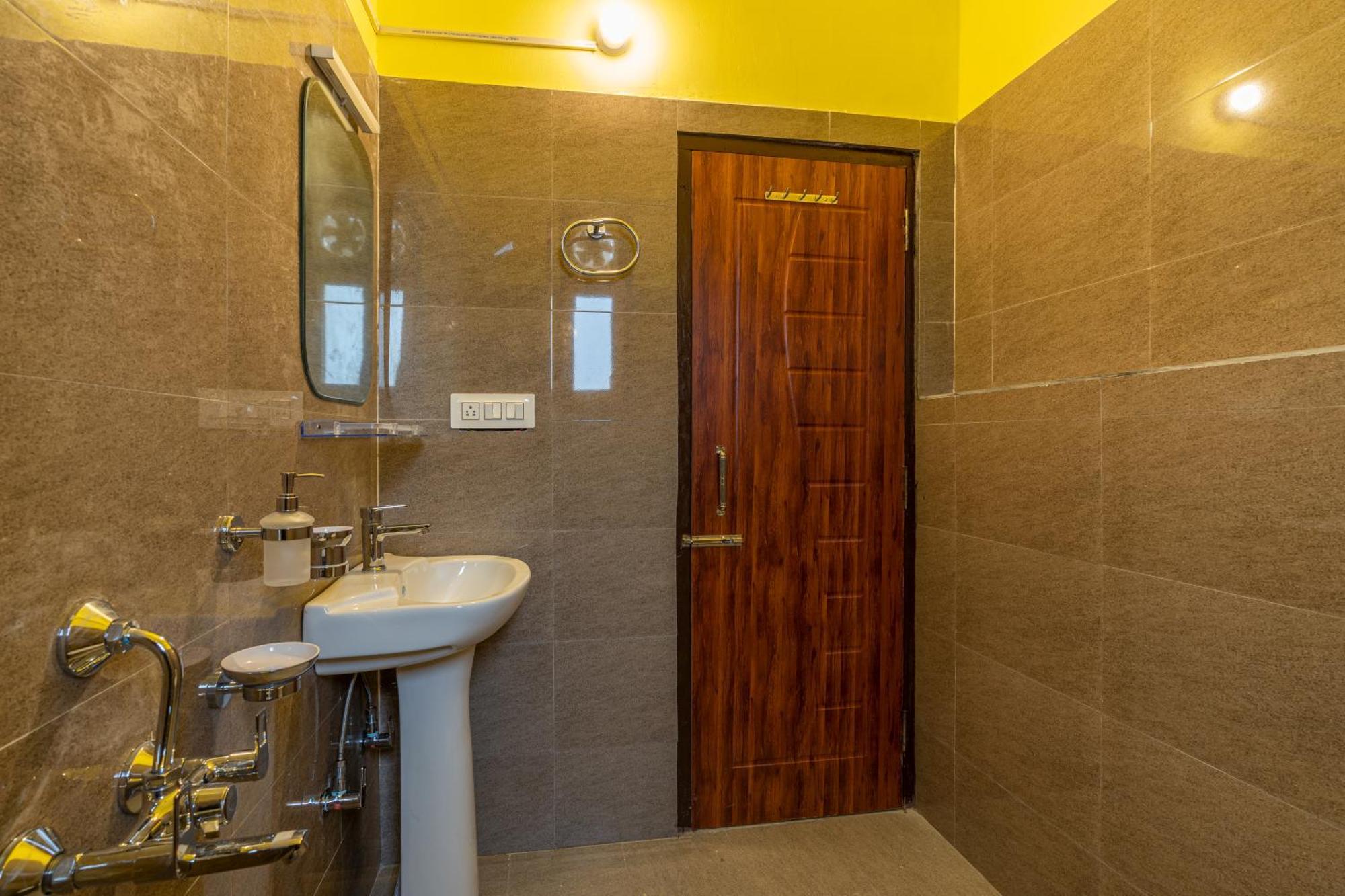 The Hosteller Tirthan Valley Gushaini Номер фото